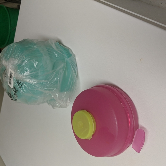 Tupperware Containers - Picture 1 of 4